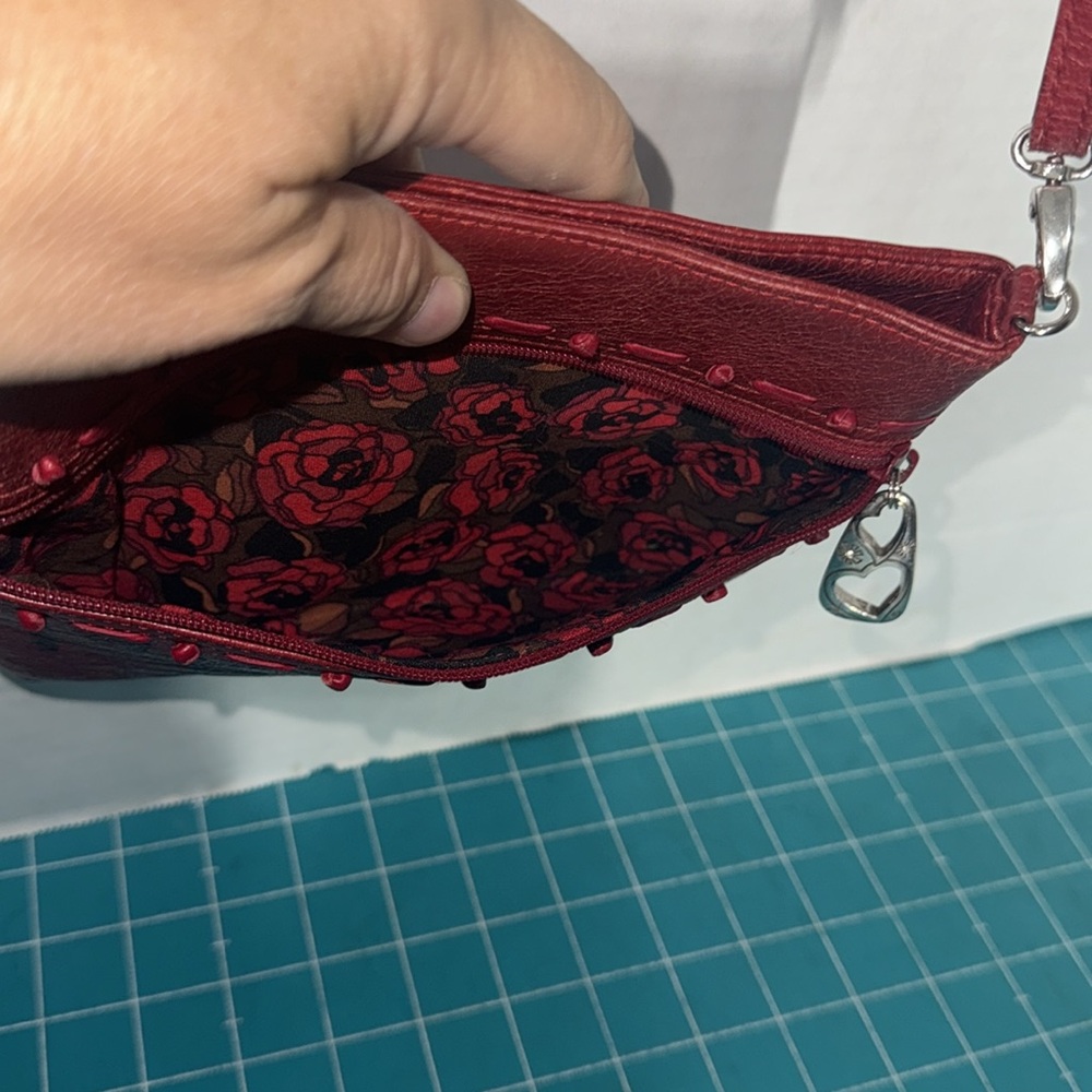 Brighton Red 100% Leather Small Crossbody Bag Everyday Wear 7.5” Wx 6.5”Hx 1” D - Picture 4 of 11